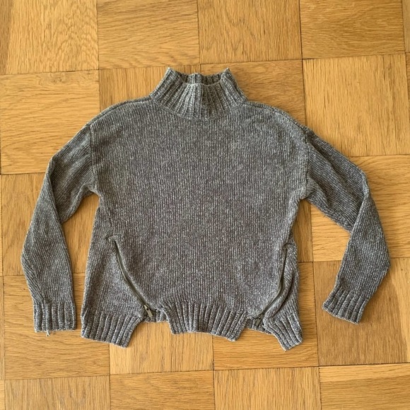 Lovers + Friends XS Delridge Chenille Sweater Zippers - Picture 2 of 8